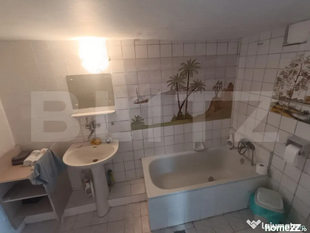 1 casă 160mp + 1 casă 110mp + garaj, pe teren 9ari, zonă - Suceava (Suceava)