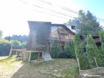 Pensiune 12 camere, 1500 mp teren, Sucevita