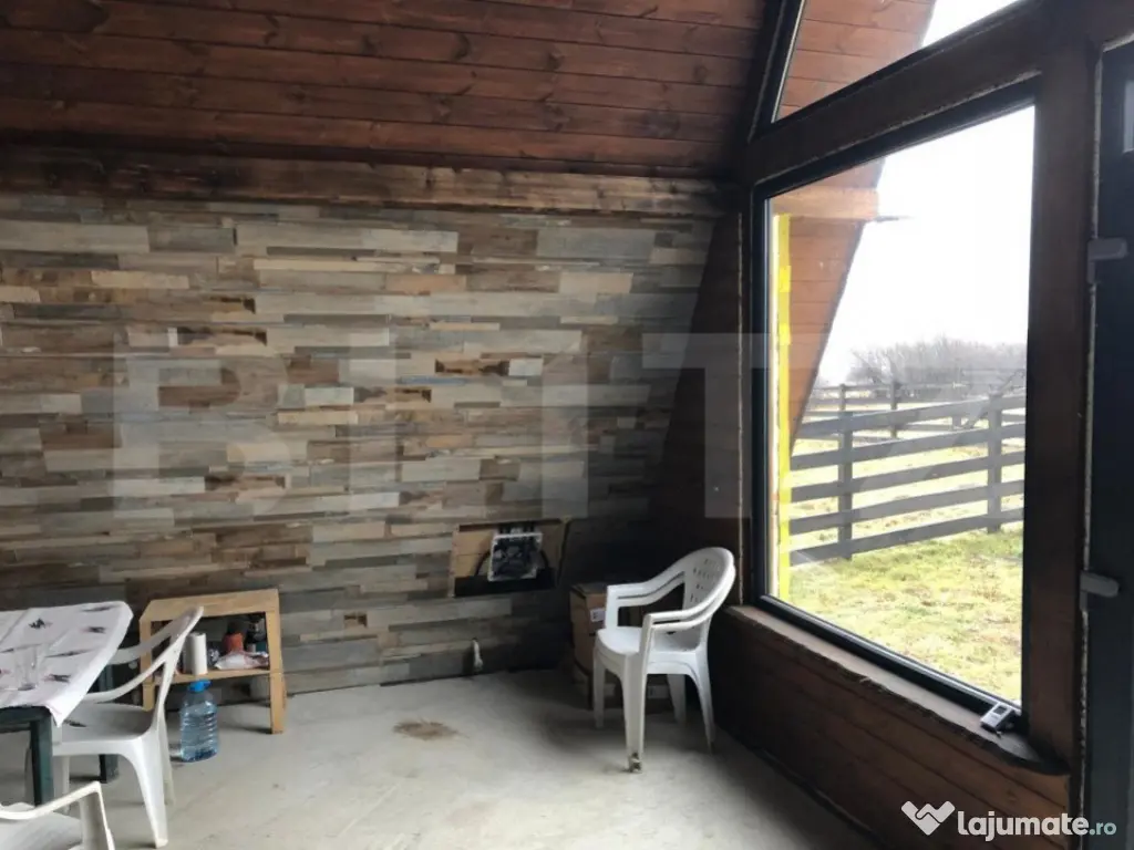 Casa de vacanta tip A- frame -Tohanita, zona superba se vind