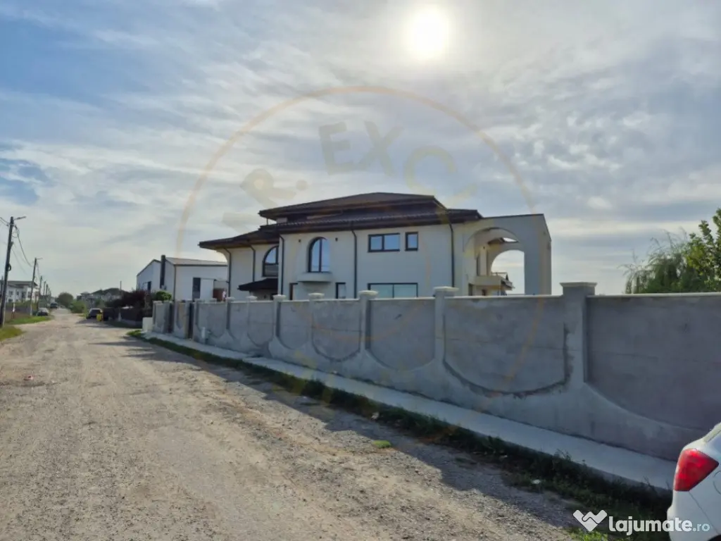 Casa visurilor la vanzare