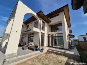 Casa visurilor la vanzare 