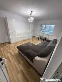 Micro 11 apartament renovat recent , 72 mp, 2 bai 3 camere