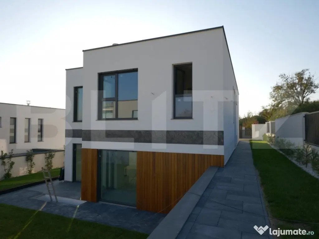 Vilă de lux cu sistem Smart Home,4 dormitoare,sală de spo