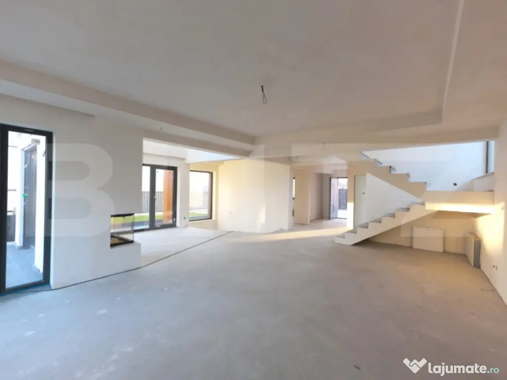 Vilă de lux cu sistem Smart Home,4 dormitoare,sală de spo