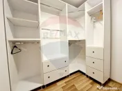 Casă / Vilă cu 4 camere / 290 mp s.c. / teren 1065 mp /... 