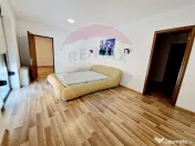 Casă / Vilă cu 4 camere / 290 mp s.c. / teren 1065 mp /... 