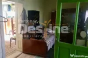 Vand casa ultracentrl Simeria din caramida acces de pe 2 str 