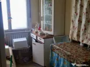 Vand casa ultracentrl Simeria din caramida acces de pe 2 str 