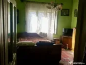 Vand casa ultracentrl Simeria din caramida acces de pe 2 str 