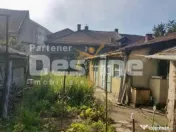 Vand casa ultracentrl Simeria din caramida acces de pe 2 str 