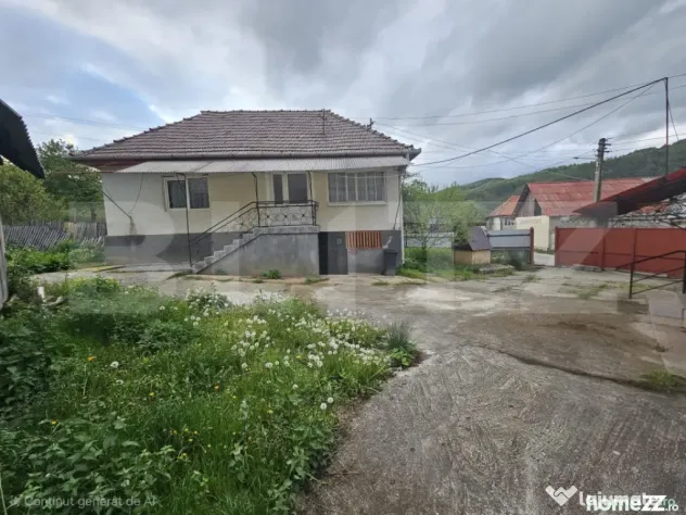 Casă 3 camere, teren 4.313mp, Patrangeni - Alba