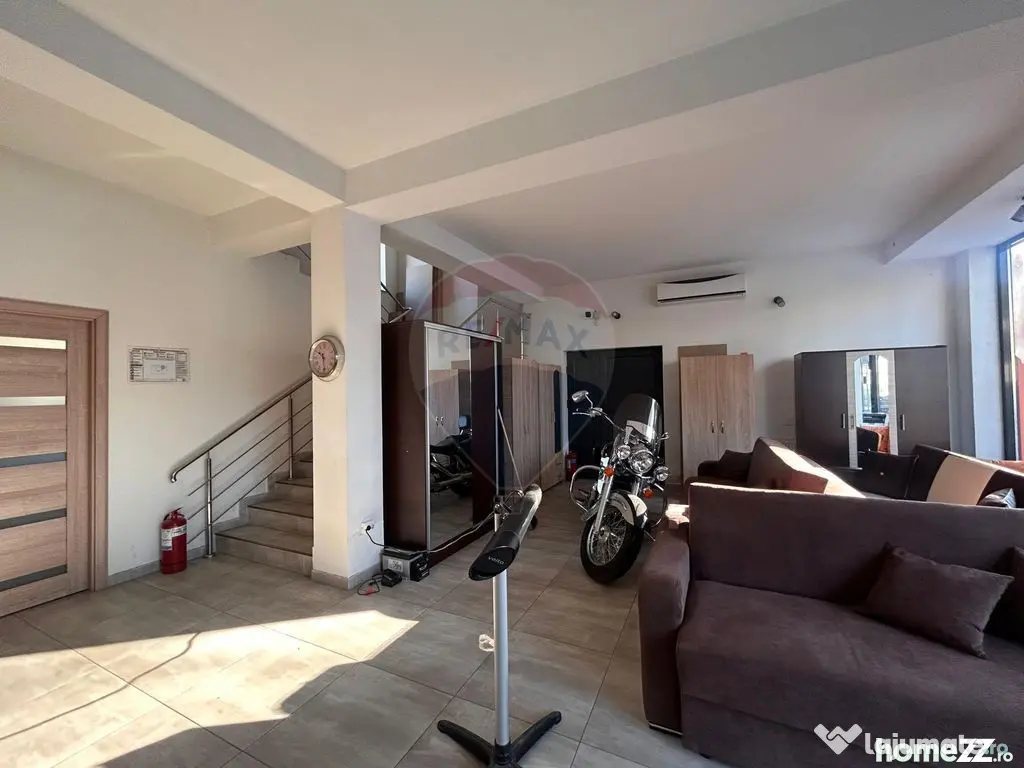 Spațiu comercial de 222 mp de închiriat în Bals
