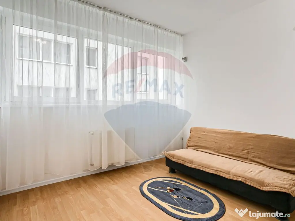 Apartament 3 camere cu terasa si loc de parcare de vanzar...