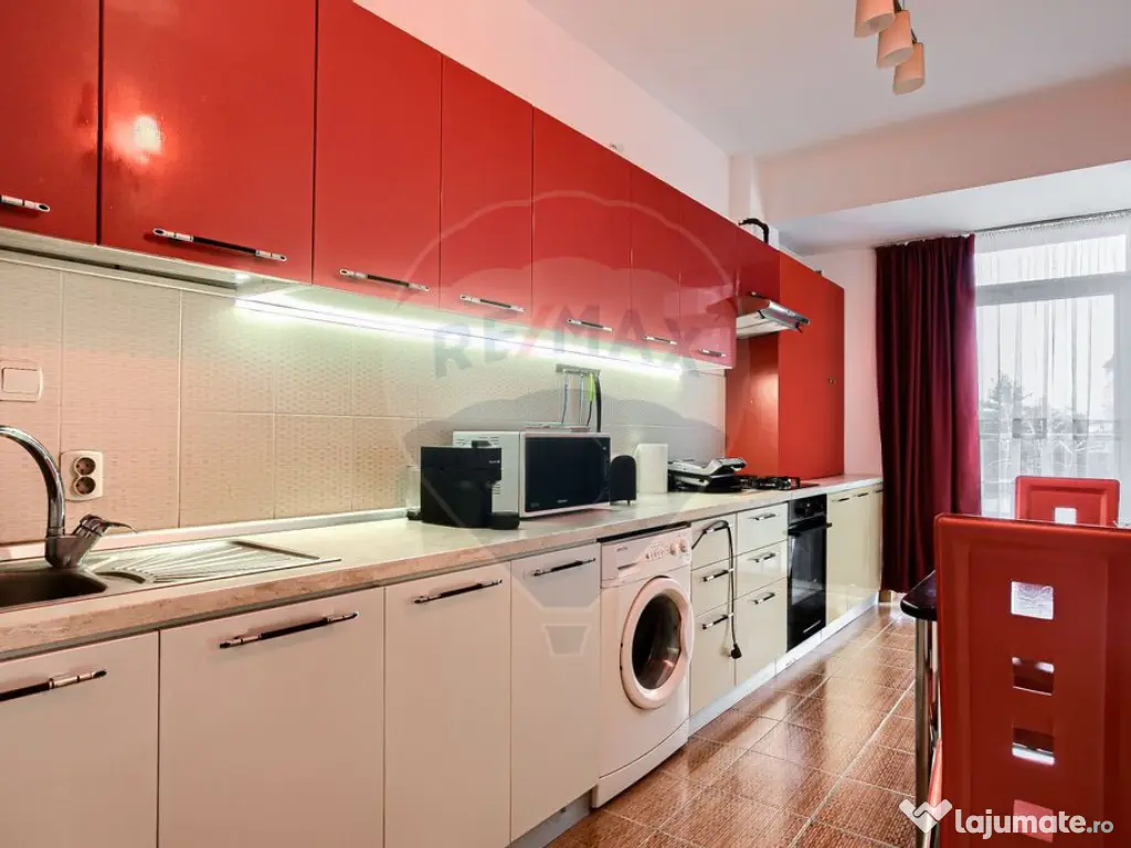 Apartament 3 camere cu terasa si loc de parcare de vanzar...