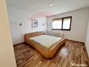 Casă / Vilă cu 4 camere / 290 mp s.c. / teren 1065 mp /... 