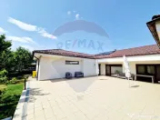 Casă / Vilă cu 4 camere / 290 mp s.c. / teren 1065 mp /... 
