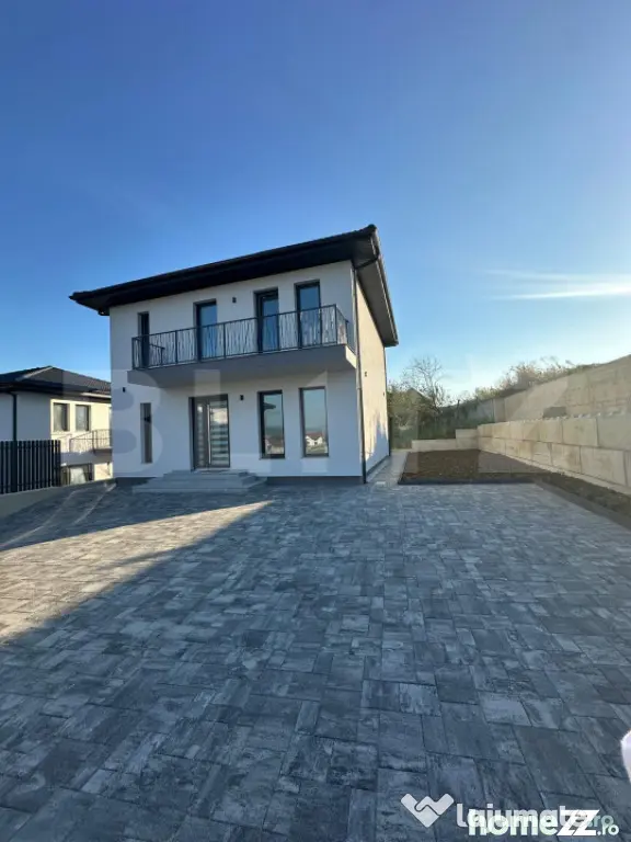 Case de vânzare, 4 dormitoare, 130 mp, zona centura - Bistrita (Bistrita-Nasaud)