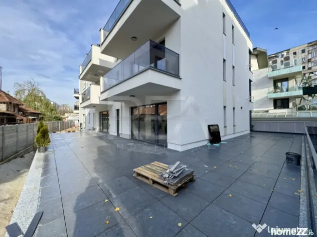 Spatiu Comercial 430 mp Ultracentral langa Vatra Luminoasa - Bucuresti (Bucuresti-Ilfov)