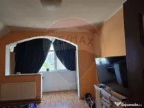 Apartament cu 4 camere de vânzare în zona Central