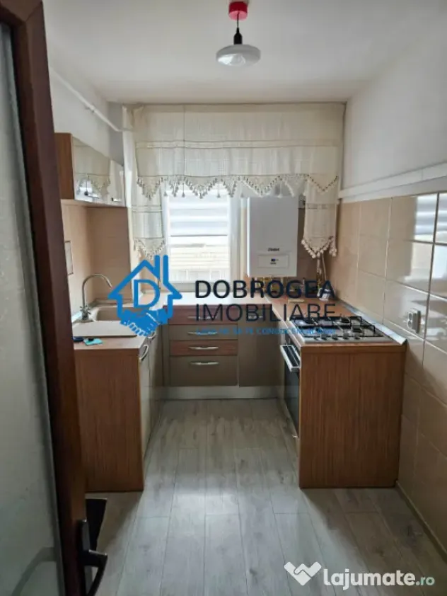 Zona Ultracentrala- Apartament 2 camere ,etaj 2, centrala ga