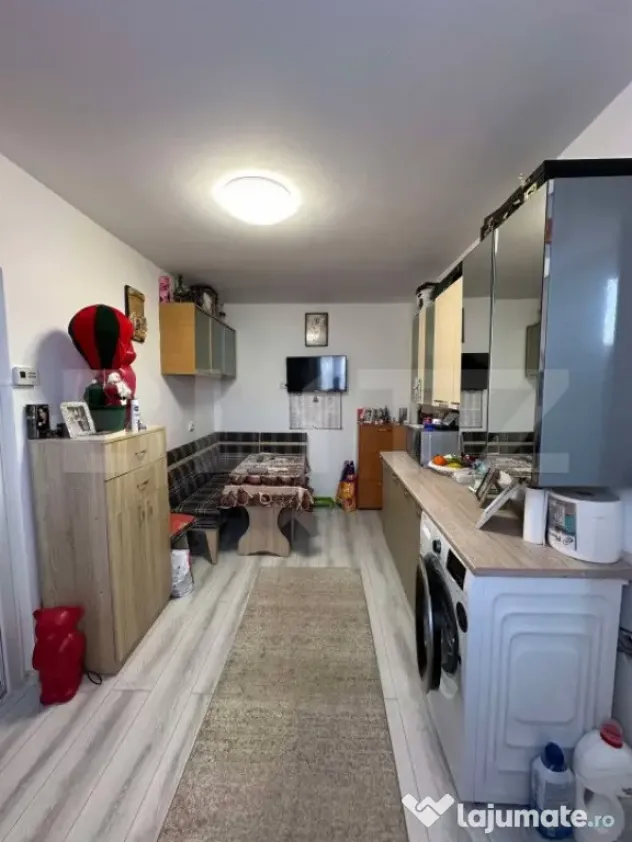 Apartament de vanzare, cu 2 camere, 38 mp, zona Dacia