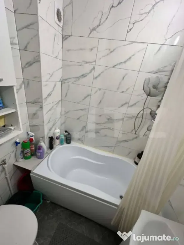 Apartament de vanzare, cu 2 camere, 38 mp, zona Dacia