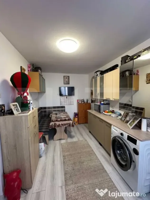 Apartament de vanzare, cu 2 camere, 38 mp, zona Dacia