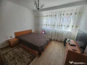 1 camera dintr-un apartament cu 3 camere. 