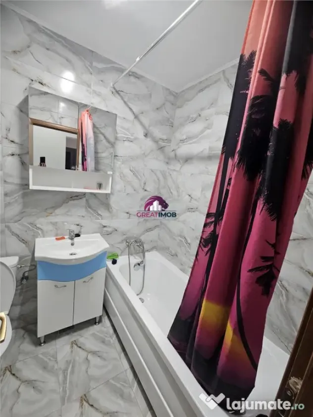 1 camera dintr-un apartament cu 3 camere.
