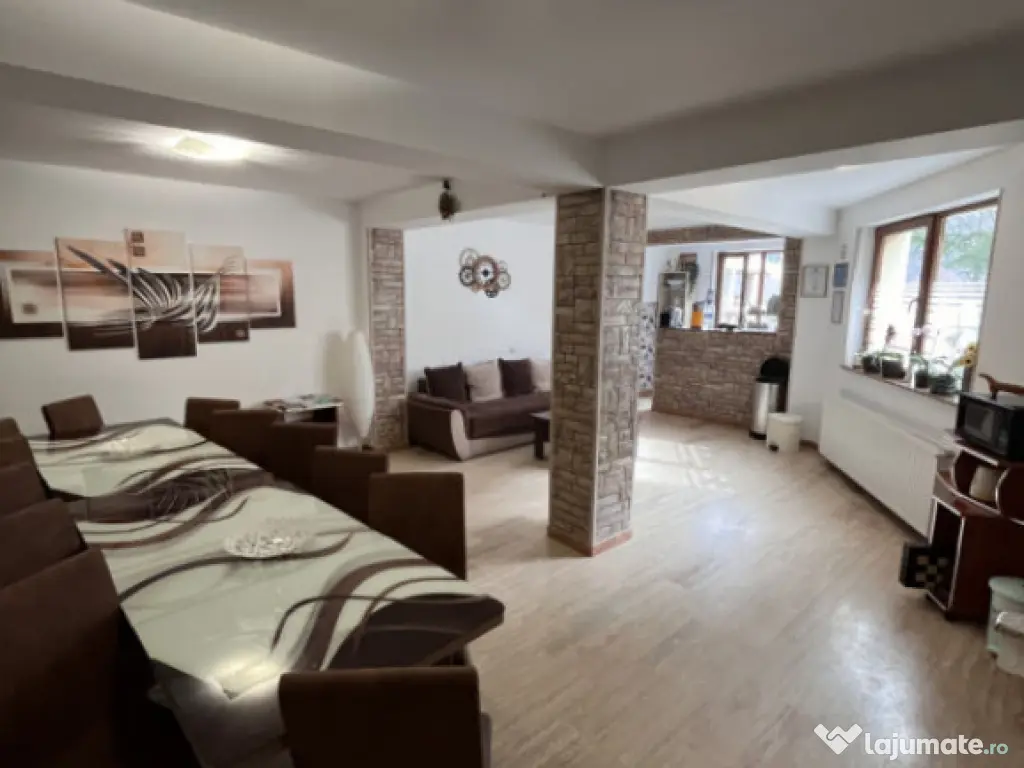 Casa de Vacanta/Pensiune-Sinaia-16 camere - Nota 9.6 Booking