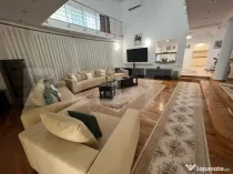 Reședință impunătoare, 6 camere, 430 mp și un teren de