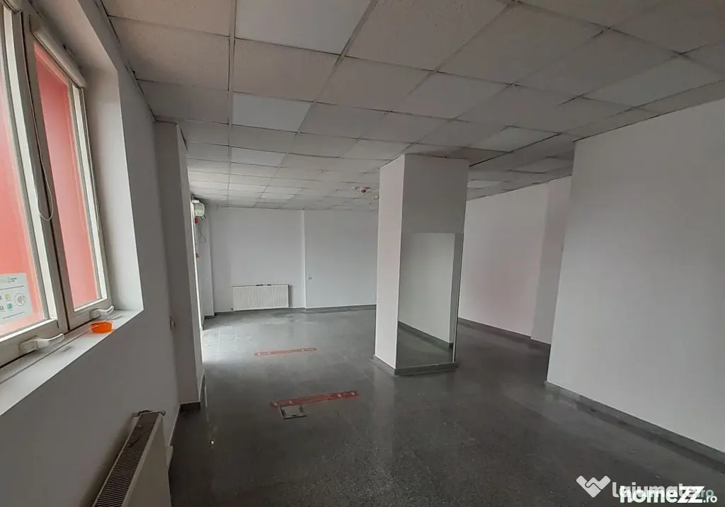 Showroom, birouri si depozitare in zona comerciala din Af... - Afumati (Bucuresti-Ilfov)