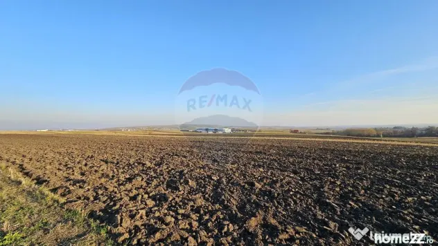 Teren extravilan 6,100mp Stroiesti / Soseaua DN17, Suceava - Stroiesti (Suceava)