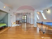 Vila/ Casa de vacanta Predeal/ piscina interioara ! 