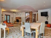 Vila/ Casa de vacanta Predeal/ piscina interioara ! 