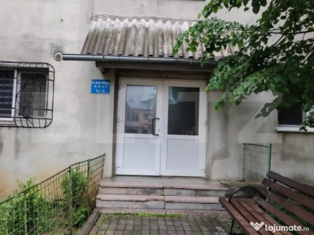 Apartament de vanzare, cu 2 camere, 47 mp, zona Radu Popescu