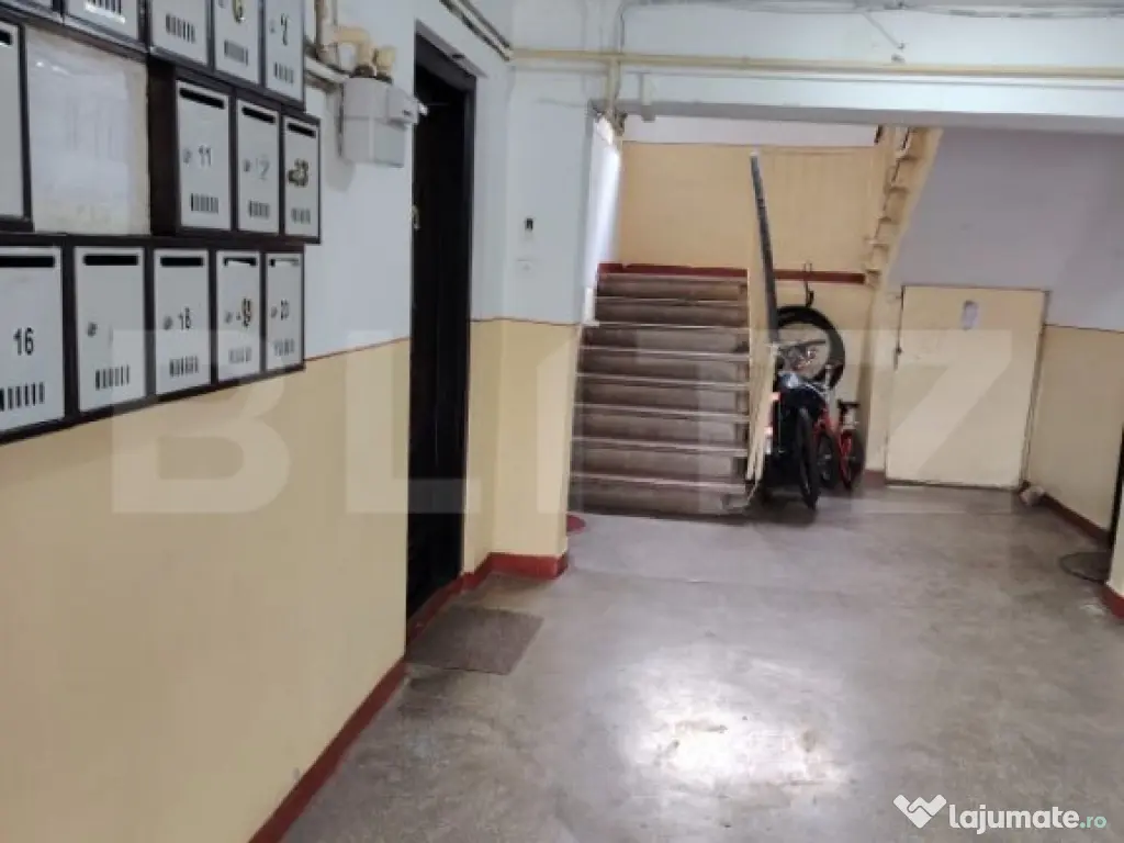 Apartament de vanzare, cu 2 camere, 47 mp, zona Radu Popescu