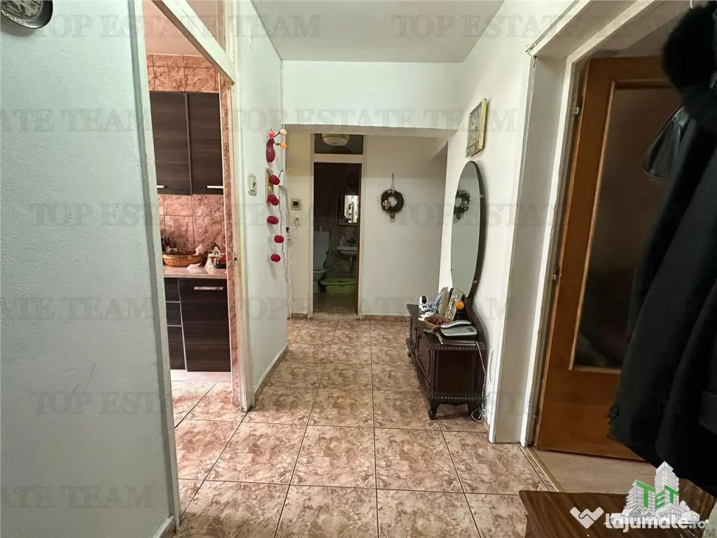 Apartament 3 camere de langa metrou zona Aviatiei Bucuresti