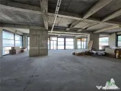 SPATIU COMERCIAL MAMAIA NORD PRIMA LINIE, VEDERE FRONTALA L 