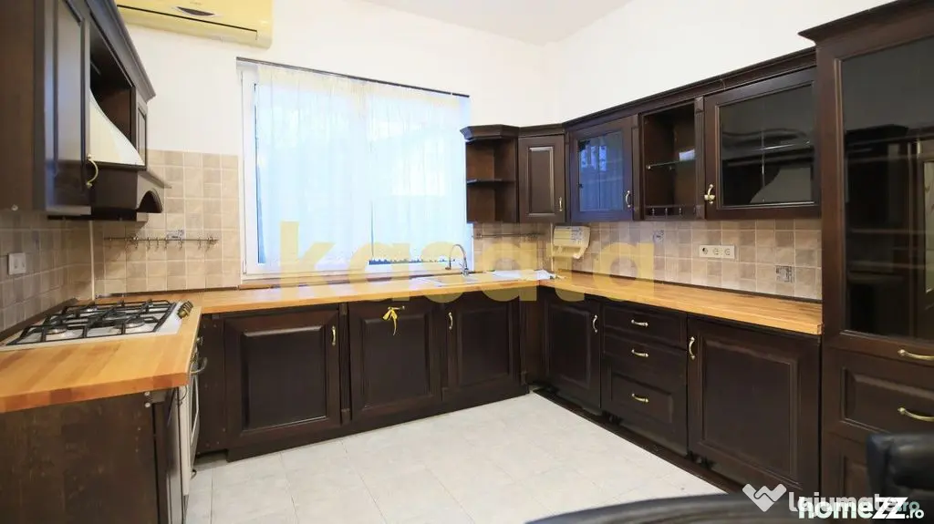 Vilă Individuală de vanzare cu teren de 1.000Mp. – Zo...