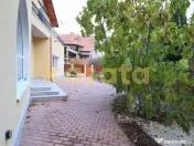 Vilă Individuală de vanzare cu teren de 1.000Mp. – Zo... 