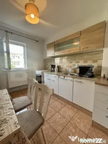 Apartament de vanzare, total decomandat, cu 4 camere, 79 mp,