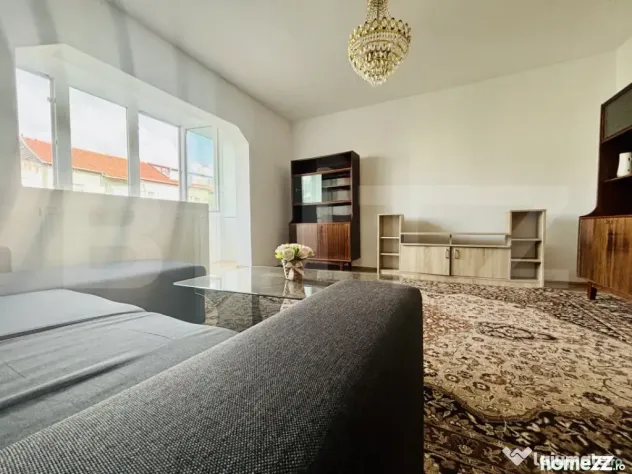 Apartament de vanzare, total decomandat, cu 4 camere, 79 mp,