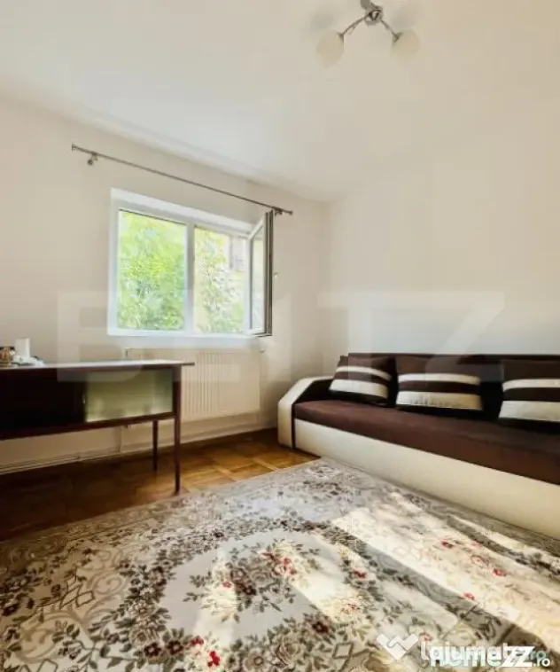 Apartament de vanzare, total decomandat, cu 4 camere, 79 mp,