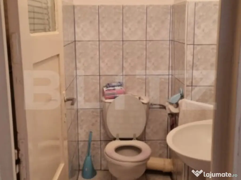 Apartament de vanzare, cu 3 camere, 69 mp, zona Carpati 2