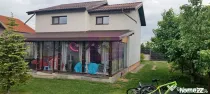 Săbăreni, casă 2011, P+M 4 camere + dependințe, curte...