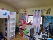 Săbăreni, casă 2011, P+M 4 camere + dependințe, curte... 