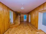 Casă de închiriat lângă parc – potrivită pentru ce... 