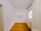 Casă de închiriat lângă parc – potrivită pentru ce... 