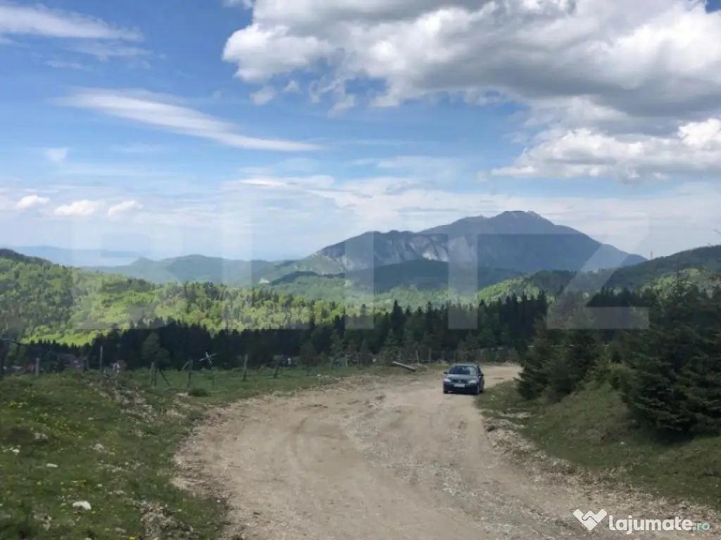 De vanzare, teren intravilan 10.000mp, Predeal